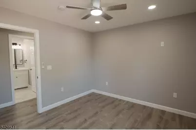 2815 N Wood Ave, Linden, NJ 07036 - Photo 21