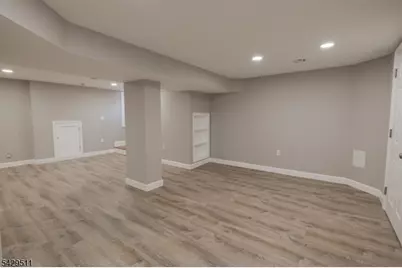 2815 N Wood Ave, Linden, NJ 07036 - Photo 33