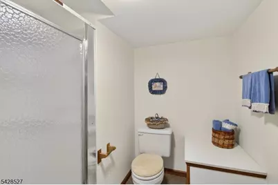 2 W View Dr, Raritan Township, NJ 08822 - Photo 45