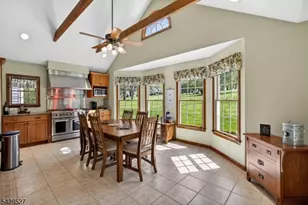 2 W View Dr, Raritan Township, NJ 08822 - Photo 9