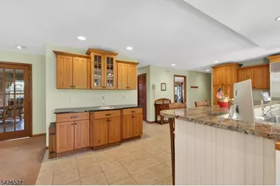 2 W View Dr, Raritan Township, NJ 08822 - Photo 9