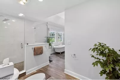 2 W View Dr, Raritan Township, NJ 08822 - Photo 33
