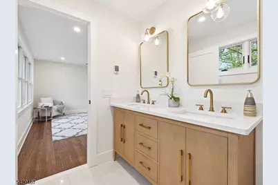 29 Heron Rd, Livingston, NJ 07039 - Photo 21