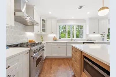 29 Heron Rd, Livingston, NJ 07039 - Photo 15