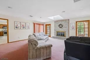 28 Verkade Dr, Wayne Twp., NJ 07470 - Photo 7