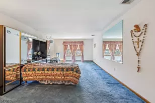 28 Verkade Dr, Wayne Twp., NJ 07470 - Photo 17
