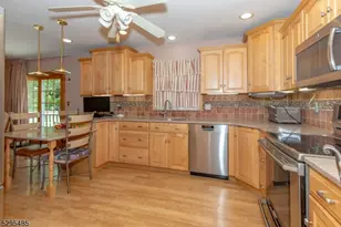28 Elizabeth Dr, Wantage, NJ 07461 - Photo 5