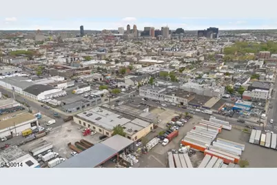 370 -376 Adams St, Newark, NJ 07114 - Photo 31