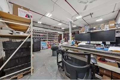 370 -376 Adams St, Newark, NJ 07114 - Photo 27