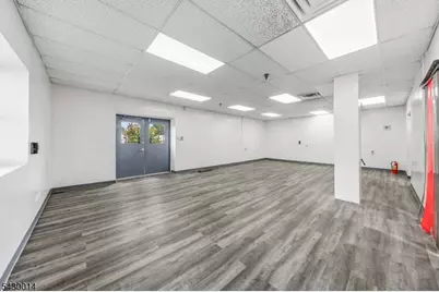 370 -376 Adams St, Newark, NJ 07114 - Photo 3