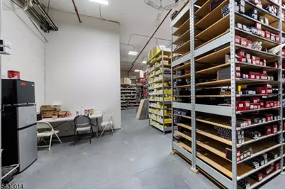 372-376 Adams St, Newark, NJ 07114 - Photo 13