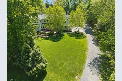 9 Bishops Ln, Millburn, NJ 07078 - Photo 43