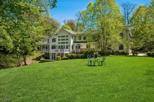 9 Bishops Ln, Millburn, NJ 07078 - Photo 3