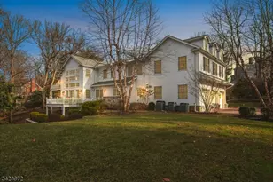 9 Bishops Ln, Millburn, NJ 07078 - Photo 39