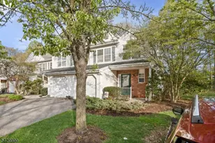 35 Maple Ln, Mount Arlington, NJ 07856 - Photo 1