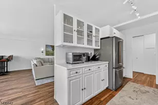 926 Bloomfield Ave, Glen Ridge, NJ 07028 - Photo 17