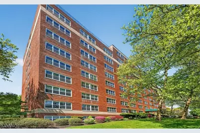 926 Bloomfield Ave #3A, Glen Ridge, NJ 07028 - Photo 1