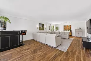 926 Bloomfield Ave, Glen Ridge, NJ 07028 - Photo 3