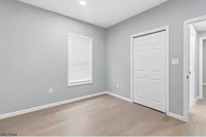 77 Lakeside Ave, Pompton Lakes, NJ 07442 - Photo 11