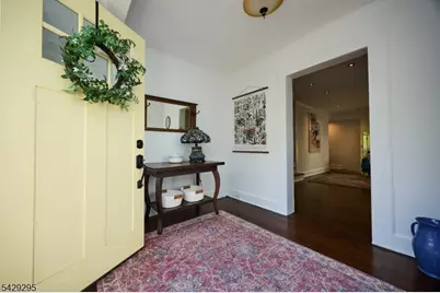 1 Edgewood Pl, Maplewood, NJ 07040 - Photo 5