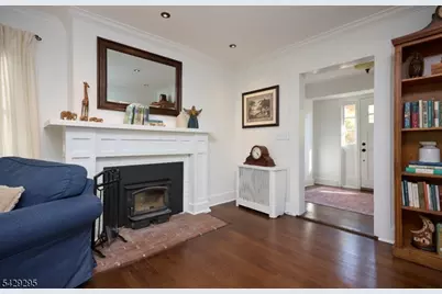 1 Edgewood Pl, Maplewood, NJ 07040 - Photo 11