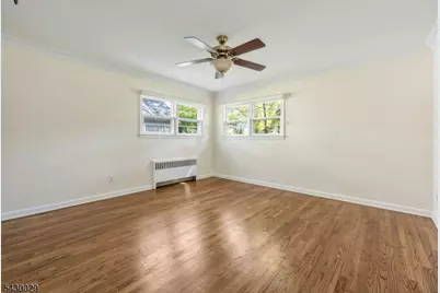 31 Stonefield Rd, Glen Rock, NJ 07452 - Photo 11