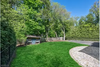 31 Stonefield Rd, Glen Rock, NJ 07452 - Photo 27