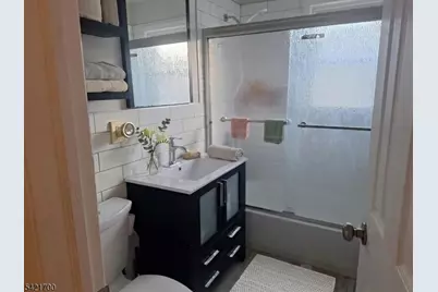7 Evelyn Ct #2, Maplewood, NJ 07040 - Photo 13