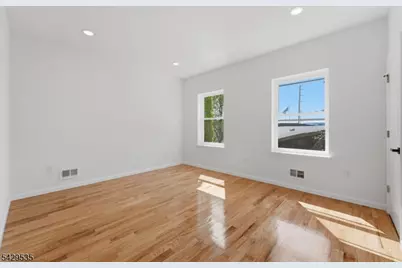 68 Sherman Ave, Newark, NJ 07114 - Photo 17