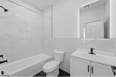 68 Sherman Ave, Newark, NJ 07114 - Photo 31