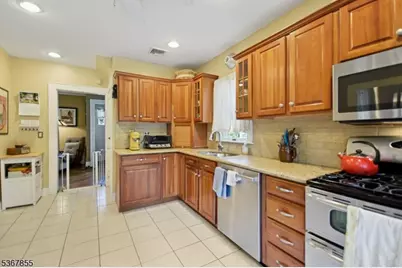6 Midland Blvd, Maplewood, NJ 07040 - Photo 17
