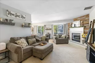15 Garden Ct, Roxbury Township, NJ 07876 - Photo 3