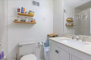 15 Garden Ct, Roxbury Township, NJ 07876 - Photo 19