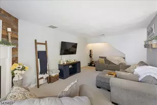 15 Garden Ct, Roxbury Township, NJ 07876 - Photo 5