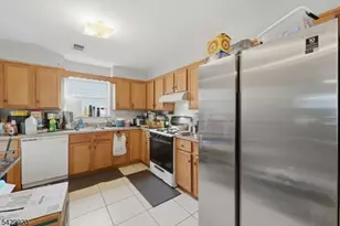 141 Schuyler Ave, Newark, NJ 07112 - Photo 7