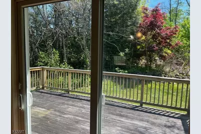 33 Circle Dr, Hamburg, NJ 07419 - Photo 5