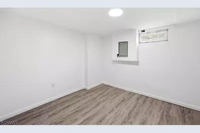 64 Longfellow Dr, Woodbridge Township, NJ 07067 - Photo 25