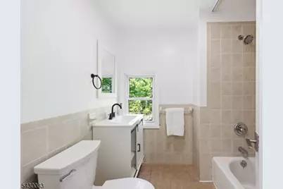 64 Longfellow Dr, Woodbridge Township, NJ 07067 - Photo 27