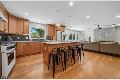 596 White Oak Ridge Rd, Millburn, NJ 07078 - Photo 11