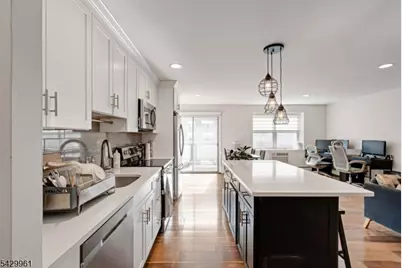 20 Jefferson St #A8, Hackensack, NJ 07601 - Photo 3
