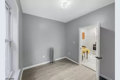 39 Brookdale Ave, Newark, NJ 07106 - Photo 11