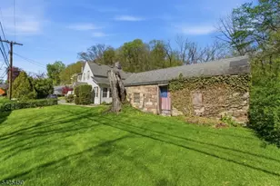 56 Main St, Peapack Gladstone Boro, NJ 07977 - Photo 3
