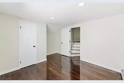 325 Schley St, Newark, NJ 07112 - Photo 21