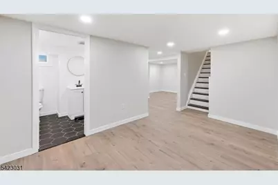 325 Schley St, Newark, NJ 07112 - Photo 25