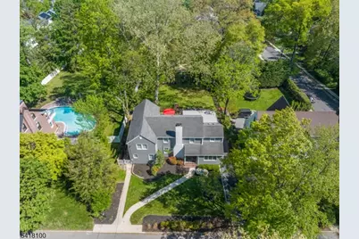 372 Wyoming Ave, Millburn, NJ 07041 - Photo 47