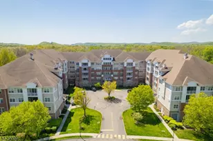 10402 Warren's Way, Wanaque, NJ 07465 - Photo 17