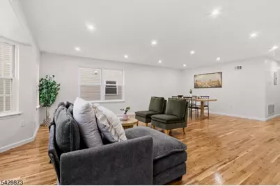 148 N Munn Ave, East Orange, NJ 07017 - Photo 9