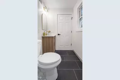 148 N Munn Ave, East Orange, NJ 07017 - Photo 19