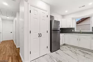 148 N Munn Ave, East Orange, NJ 07017 - Photo 17