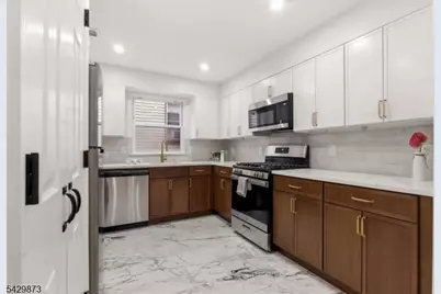 148 N Munn Ave, East Orange, NJ 07017 - Photo 3